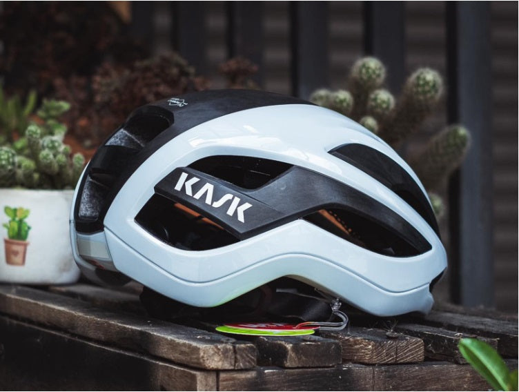 Kask Element