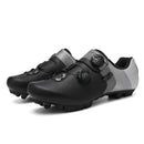 Sapatilha MTB Pro Fit cinza com solado firme e design carbono