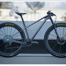 Selim de Bicicleta Carbon Ryet™