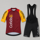 Detalhe do conjunto de ciclismo Cofidis com visual esportivo profissional