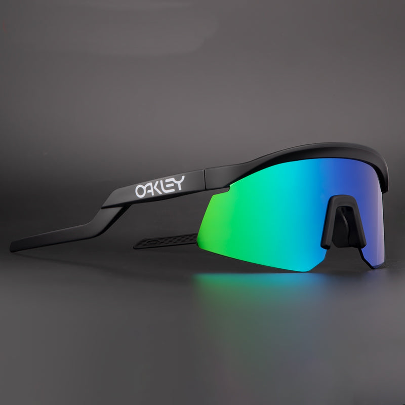 Oakley Hydra